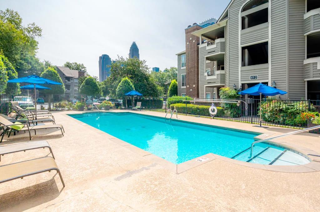 Unique 2Br Prime Location With Gym & Parking Charlotte Exterior foto