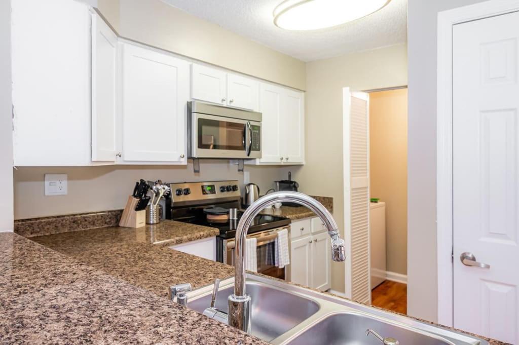 Unique 2Br Prime Location With Gym & Parking Charlotte Exterior foto